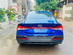 هیوندای ئەلەنترا